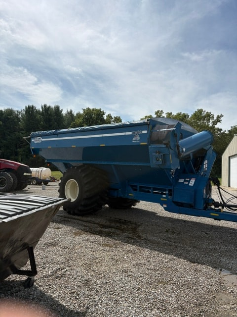 Agricultural grain cart detailing — WOW Painting specialty services
